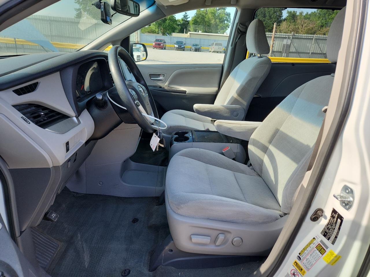 2017 TOYOTA SIENNA