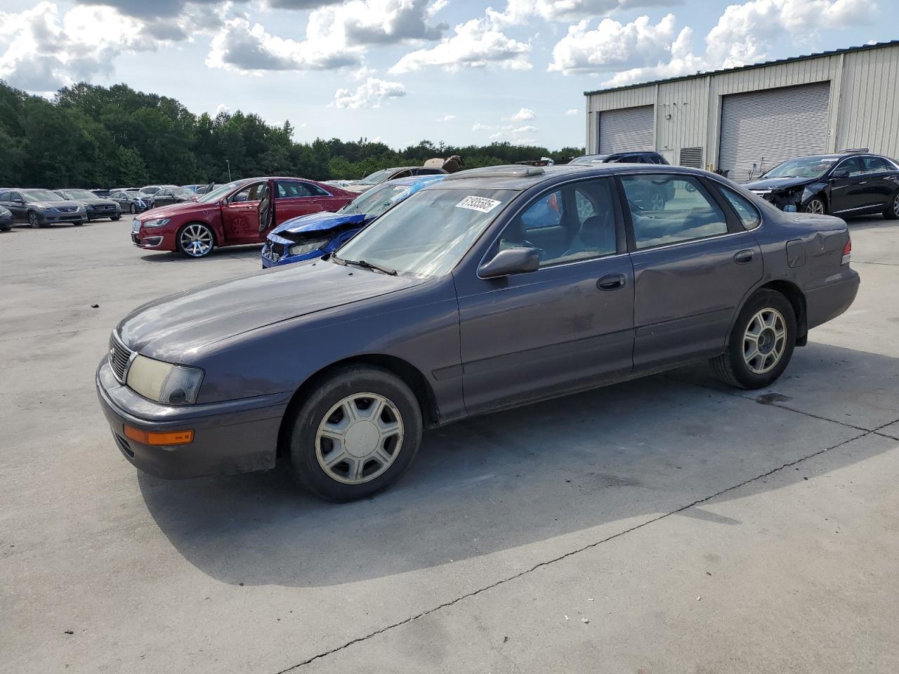 1996 TOYOTA Avalon
