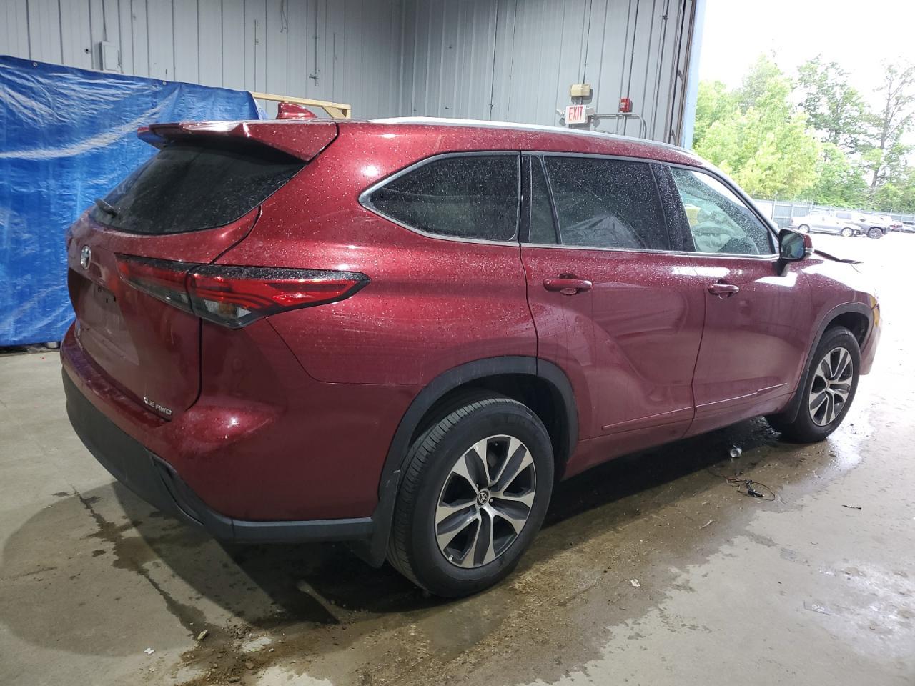 2022 TOYOTA HIGHLANDER