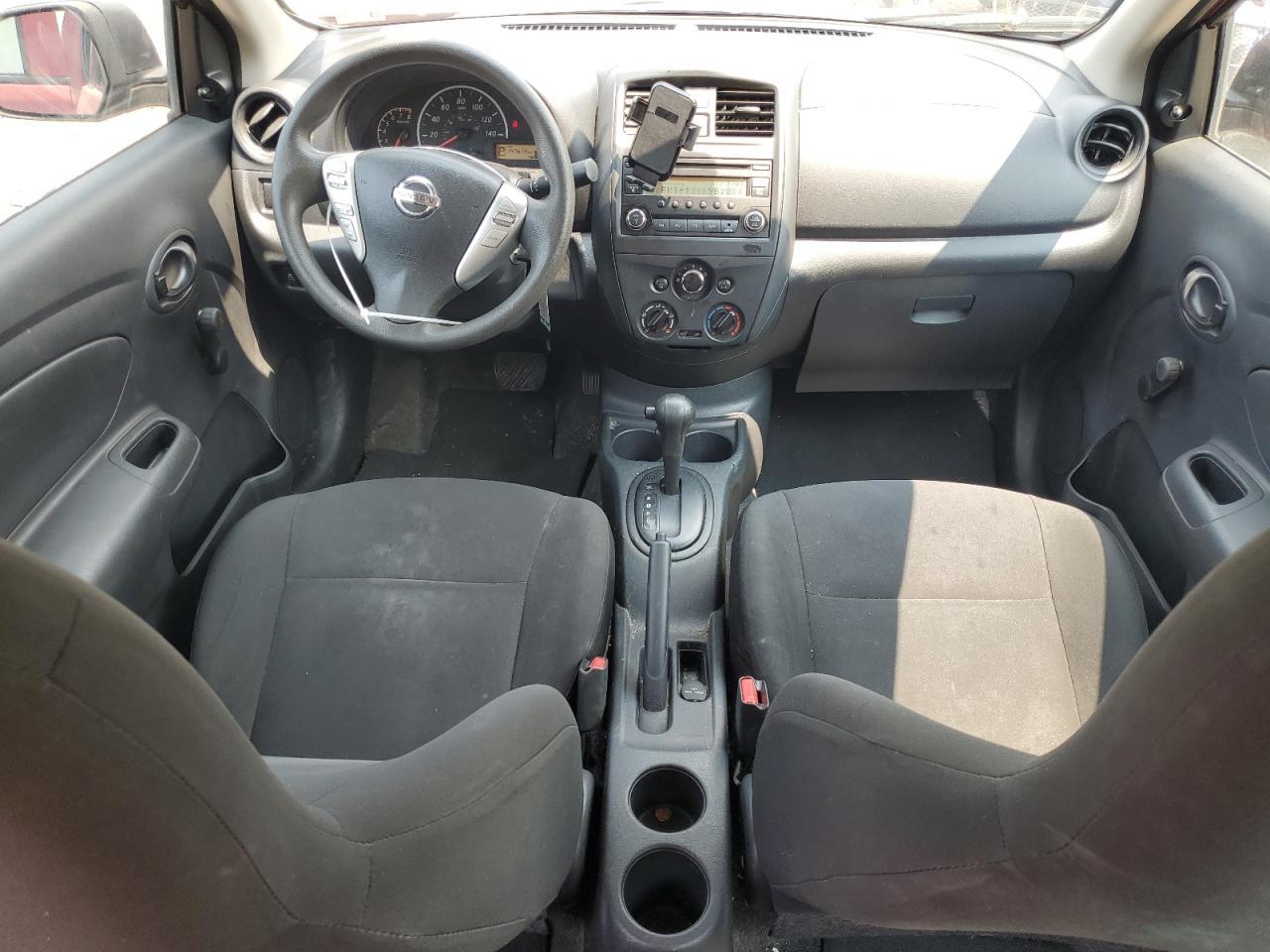 2015 NISSAN VERSA