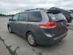 2011 TOYOTA SIENNA