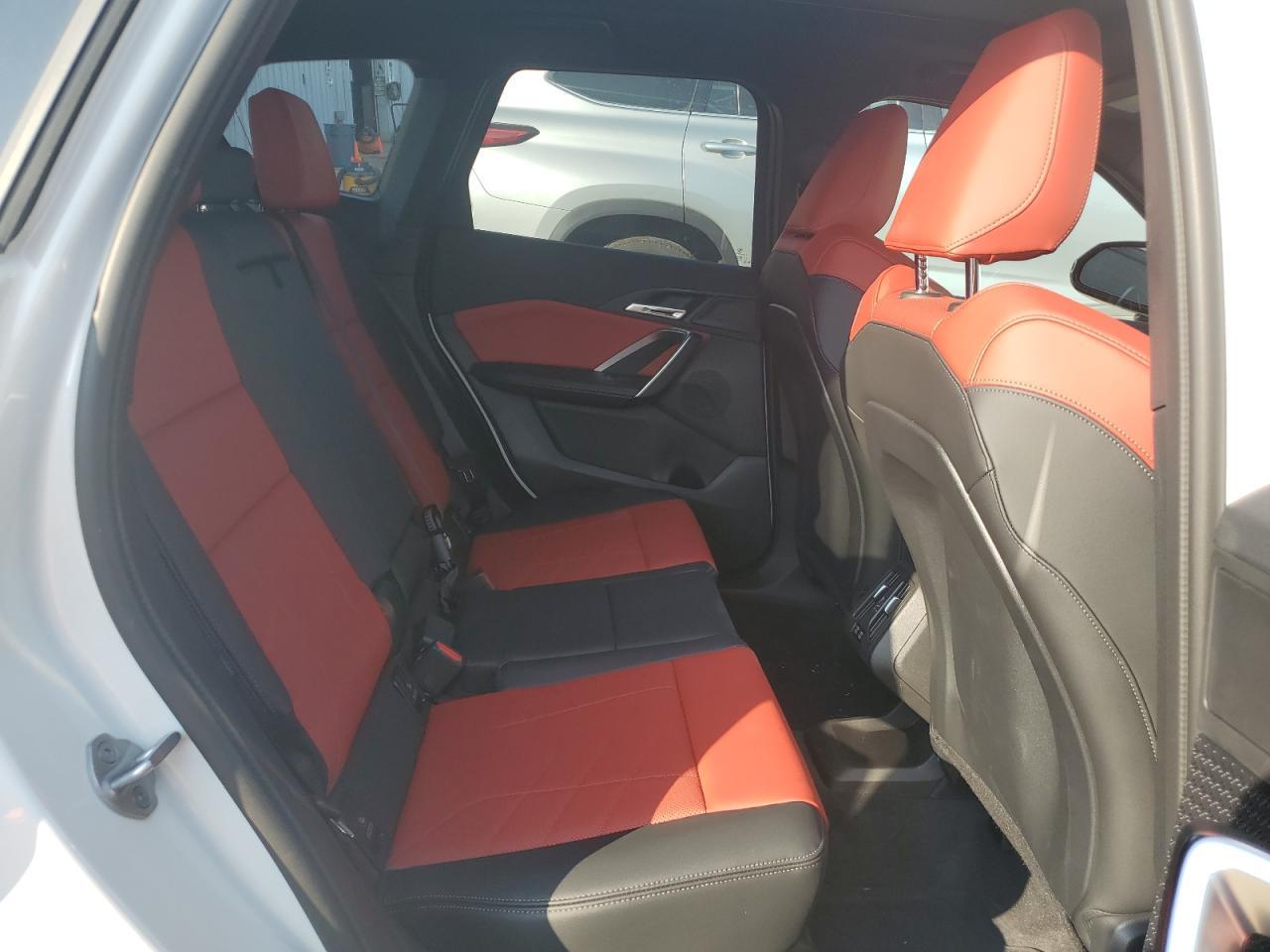 2025 BMW X1