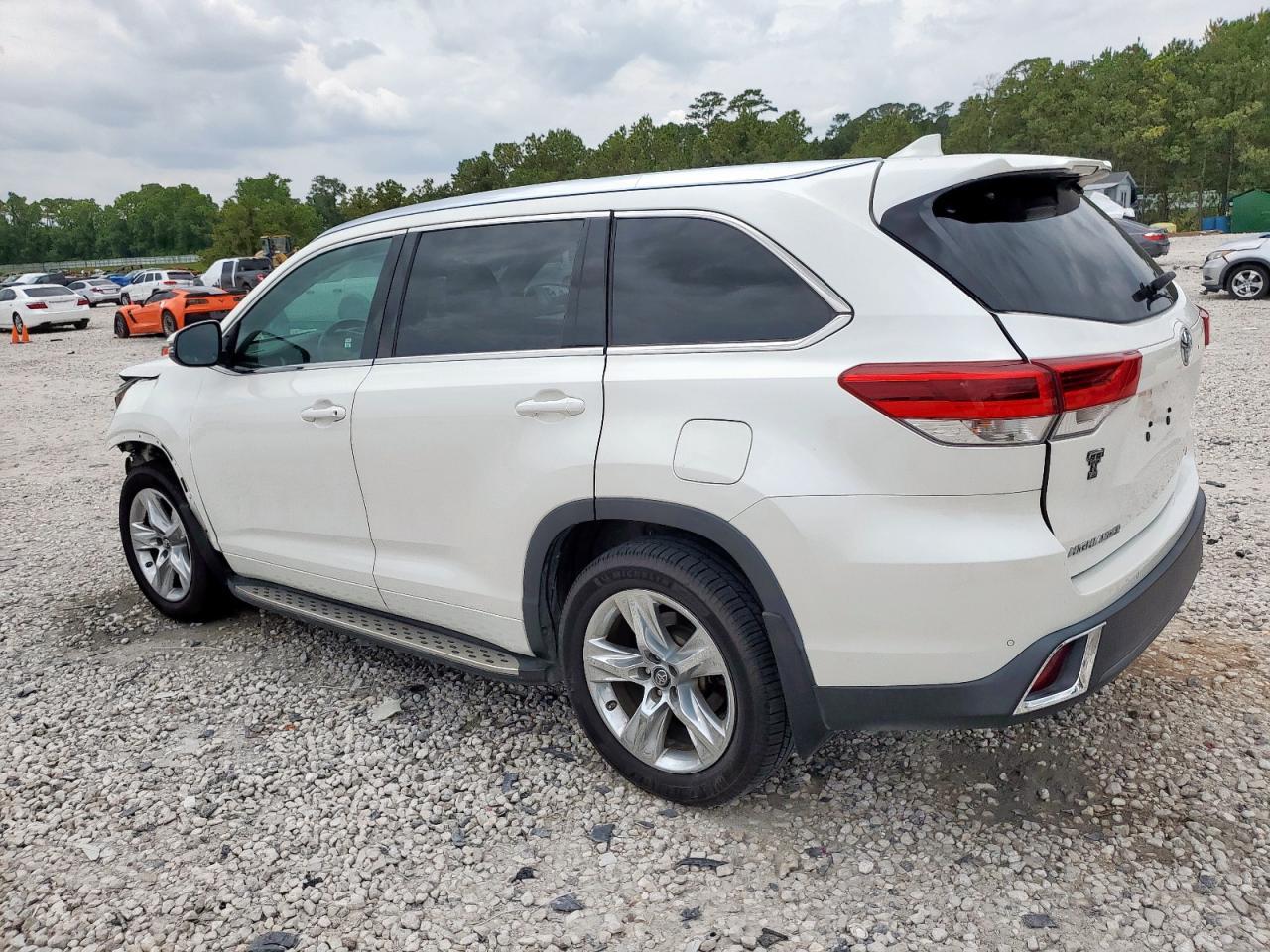 2019 TOYOTA HIGHLANDER