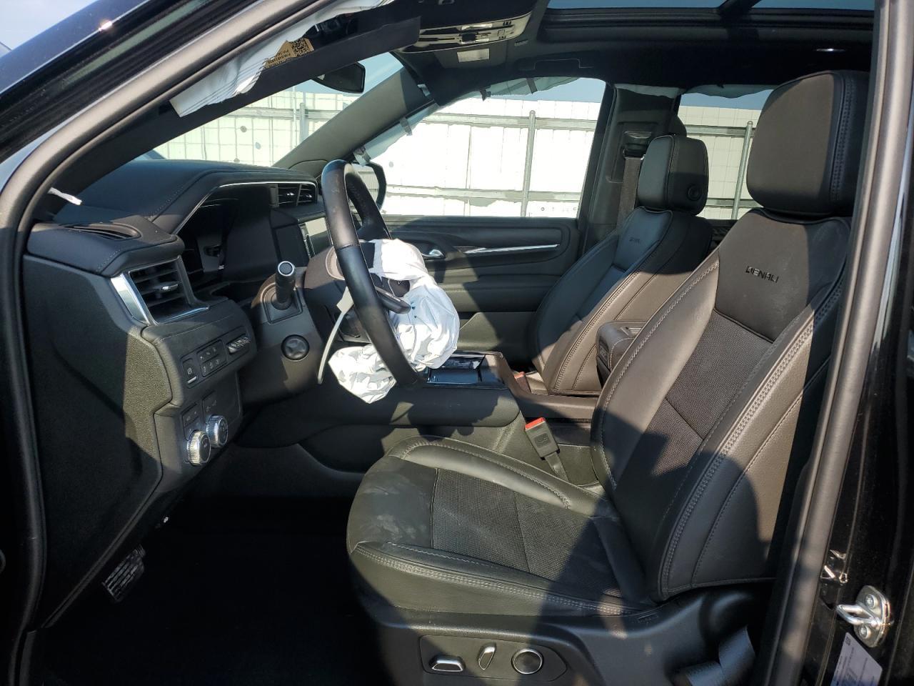 2024 GMC Yukon