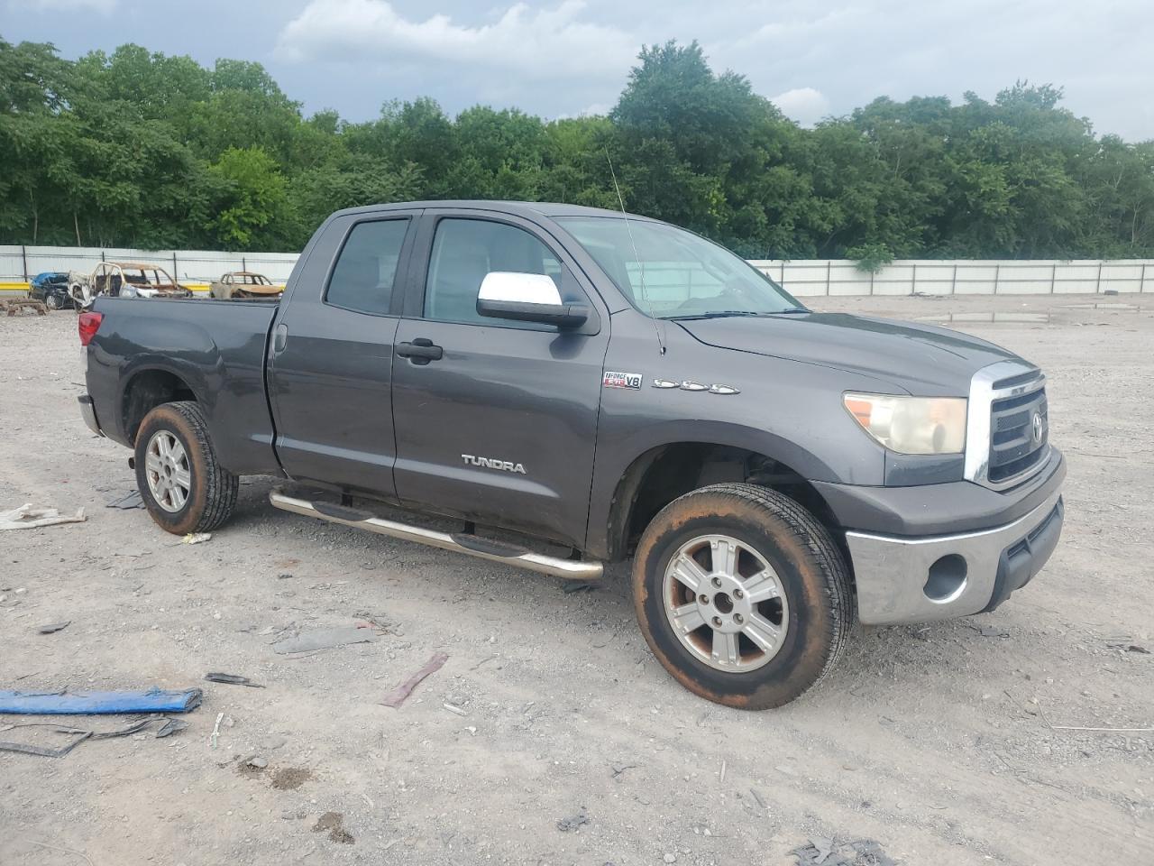 2011 TOYOTA TUNDRA