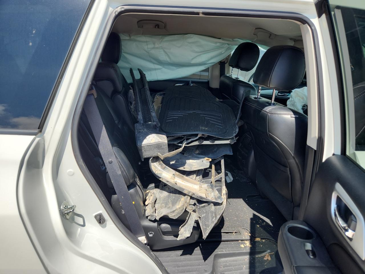 2017 NISSAN PATHFINDER