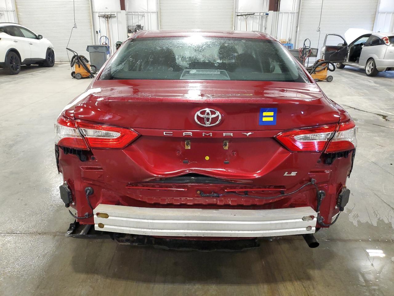 2018 TOYOTA CAMRY