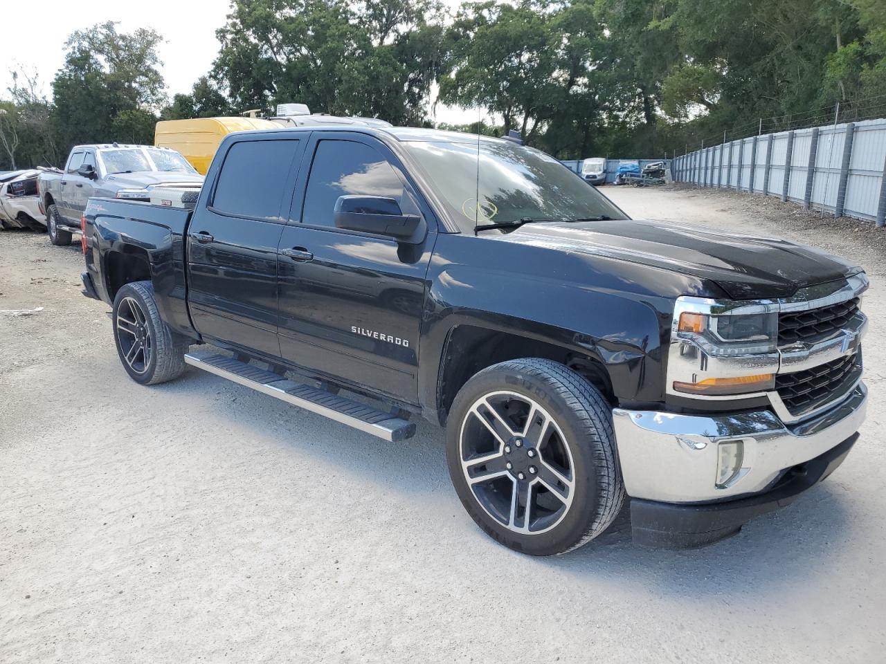 2017 CHEVROLET Silverado