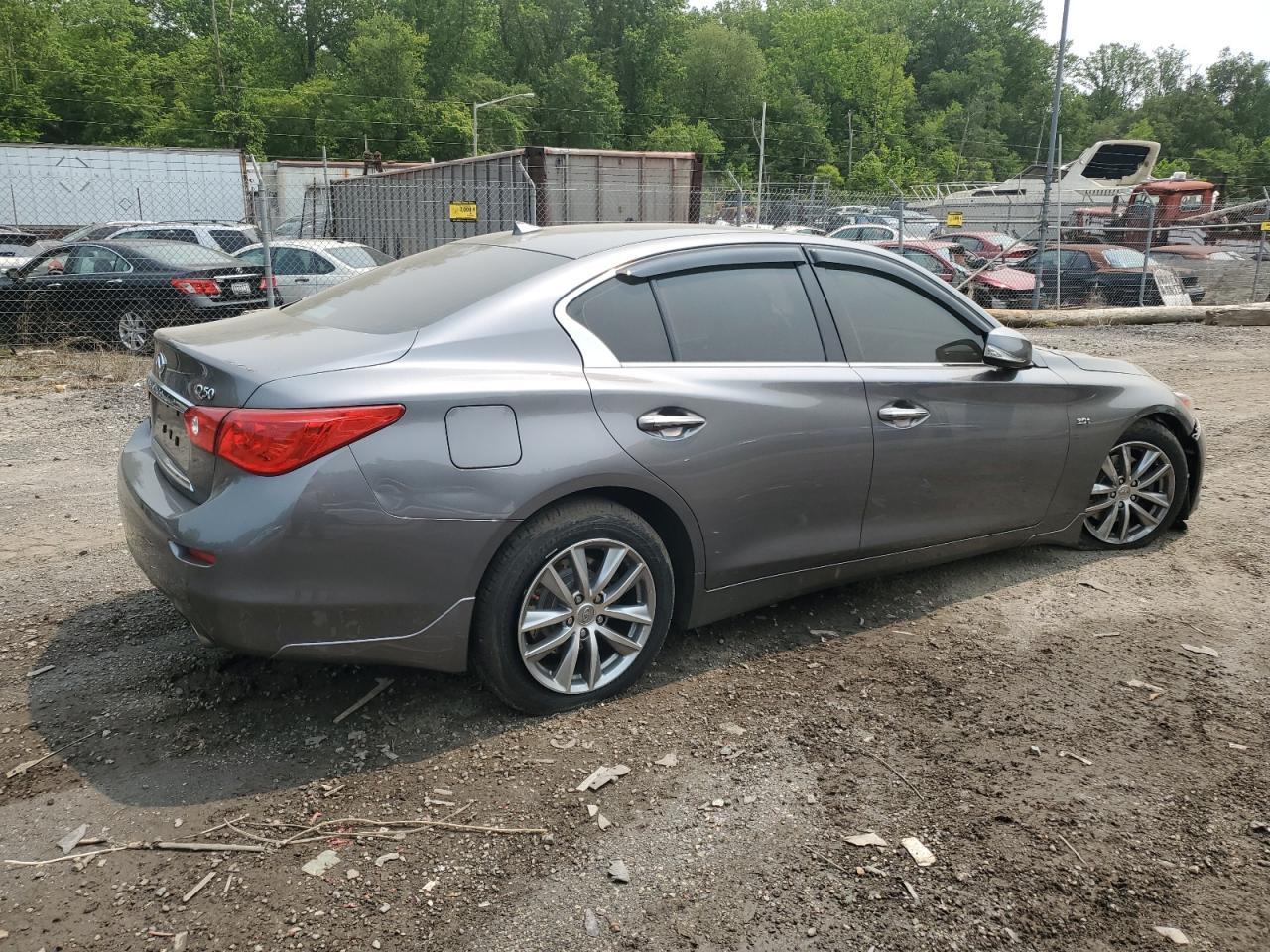 2016 INFINITI Q50