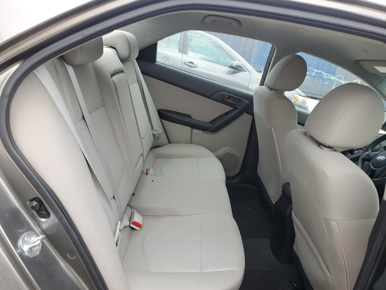 2011 KIA FORTE