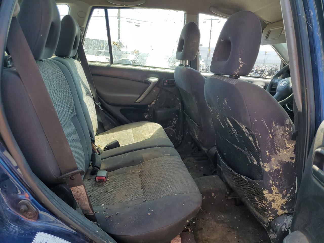 2004 TOYOTA RAV4