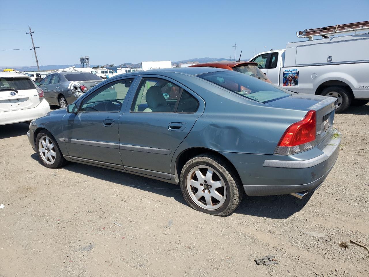 2004 VOLVO S60