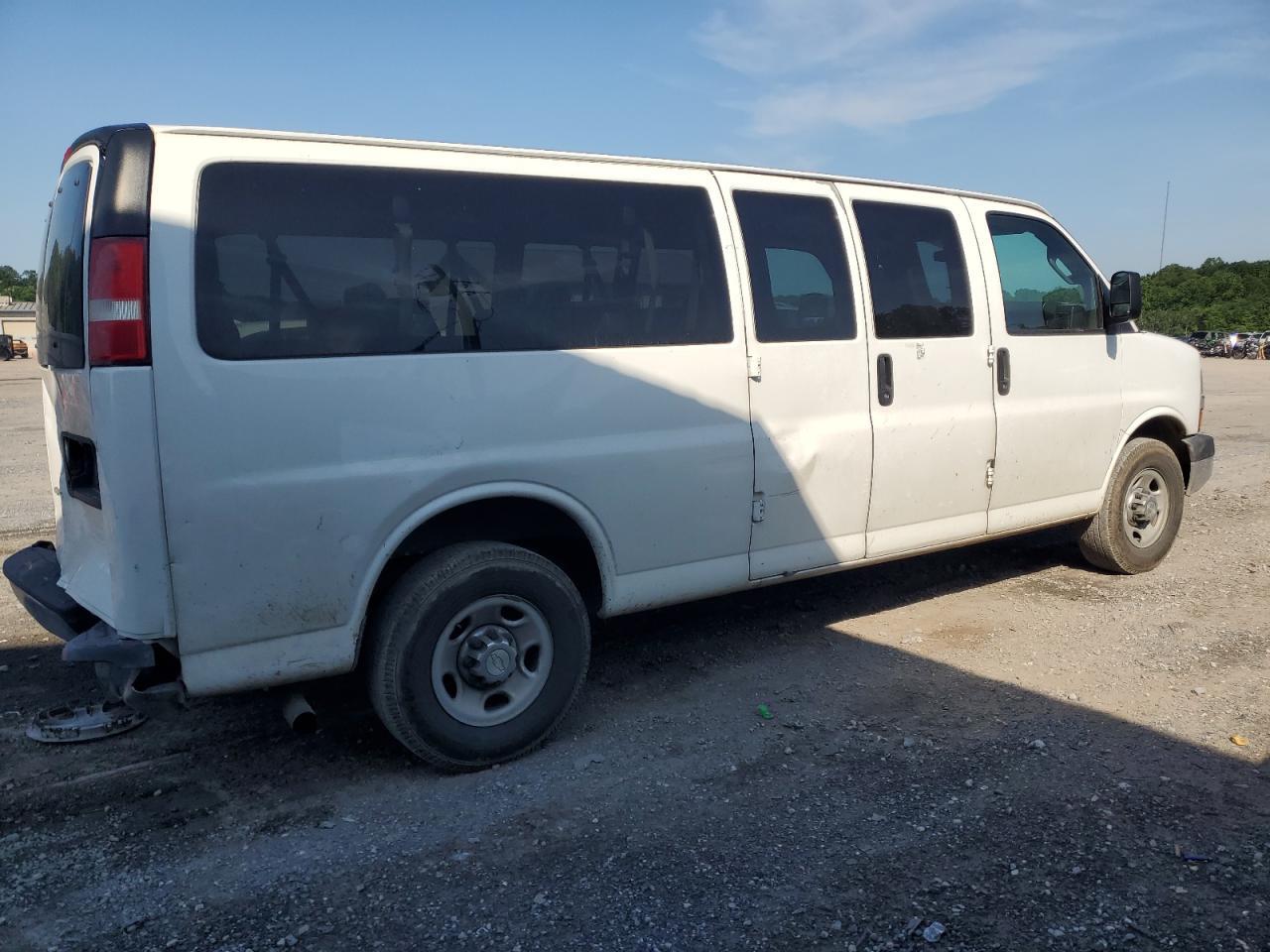 2016 CHEVROLET Express 3500