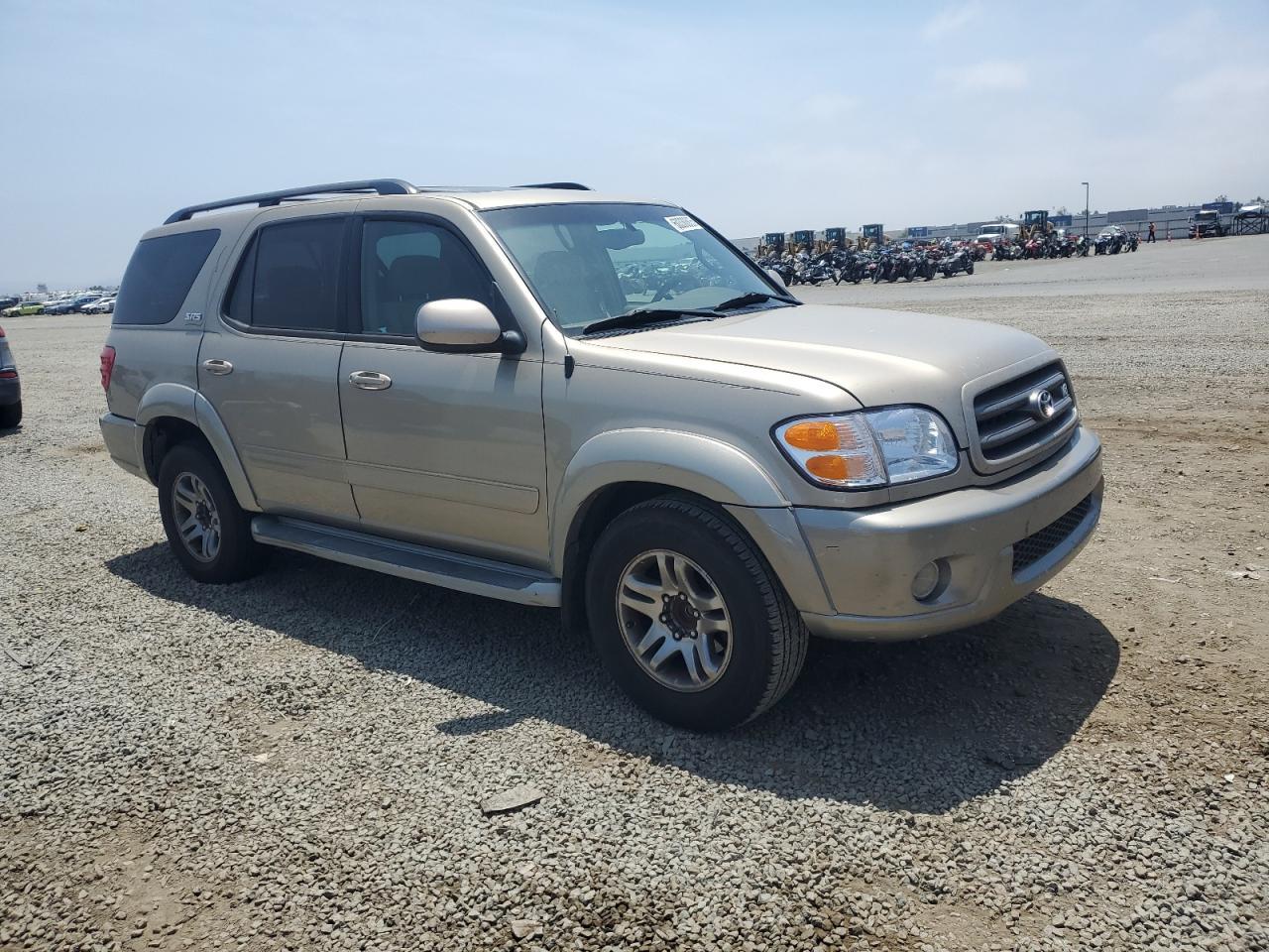 2004 TOYOTA Sequoia