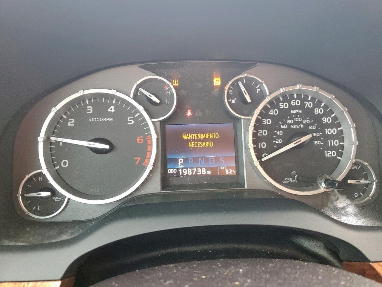 2016 TOYOTA TUNDRA