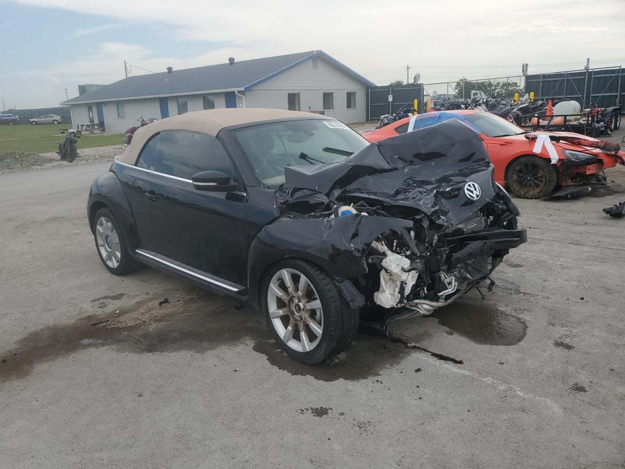 2016 VOLKSWAGEN Beetle