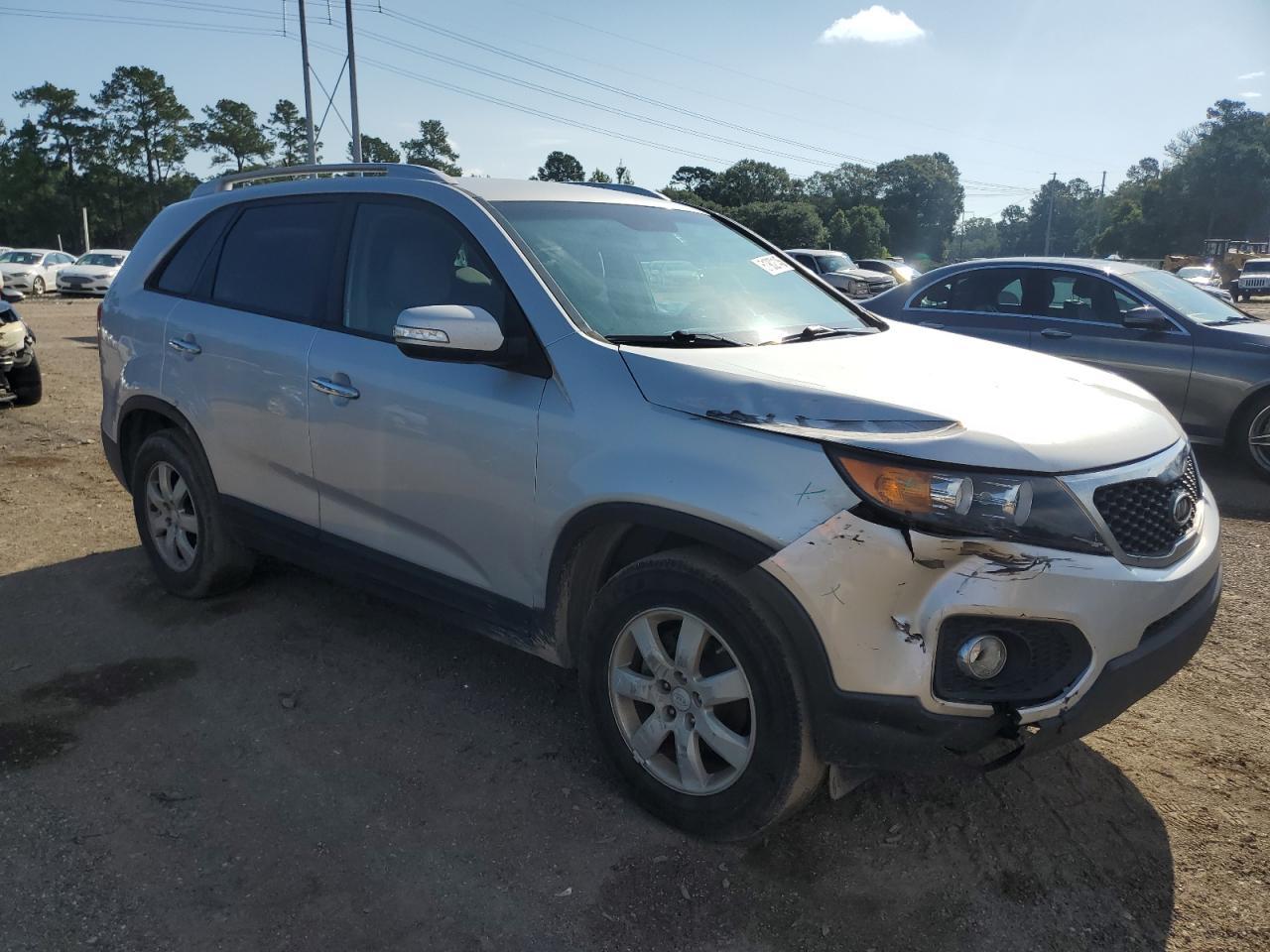 2011 KIA SORENTO
