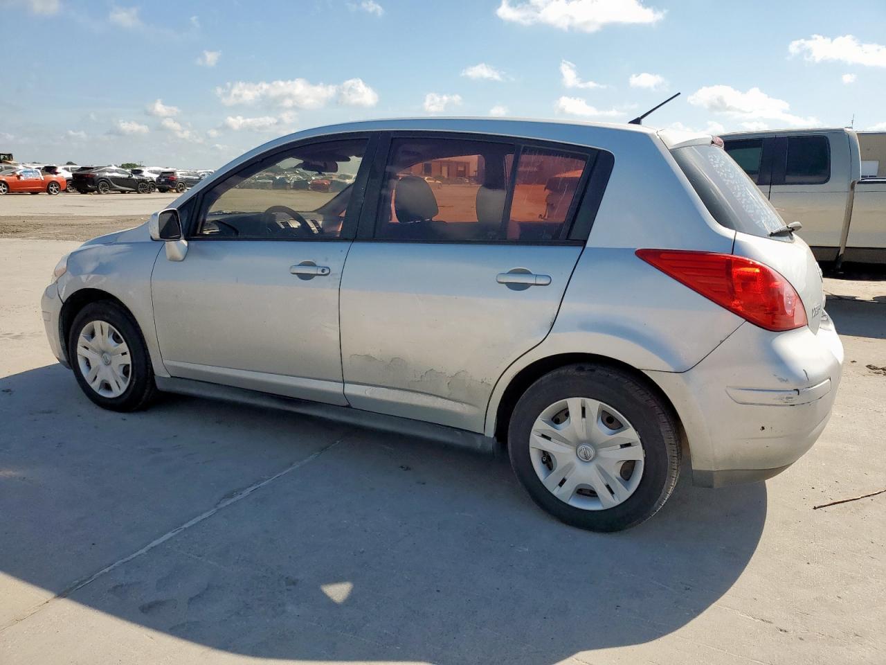2012 NISSAN VERSA