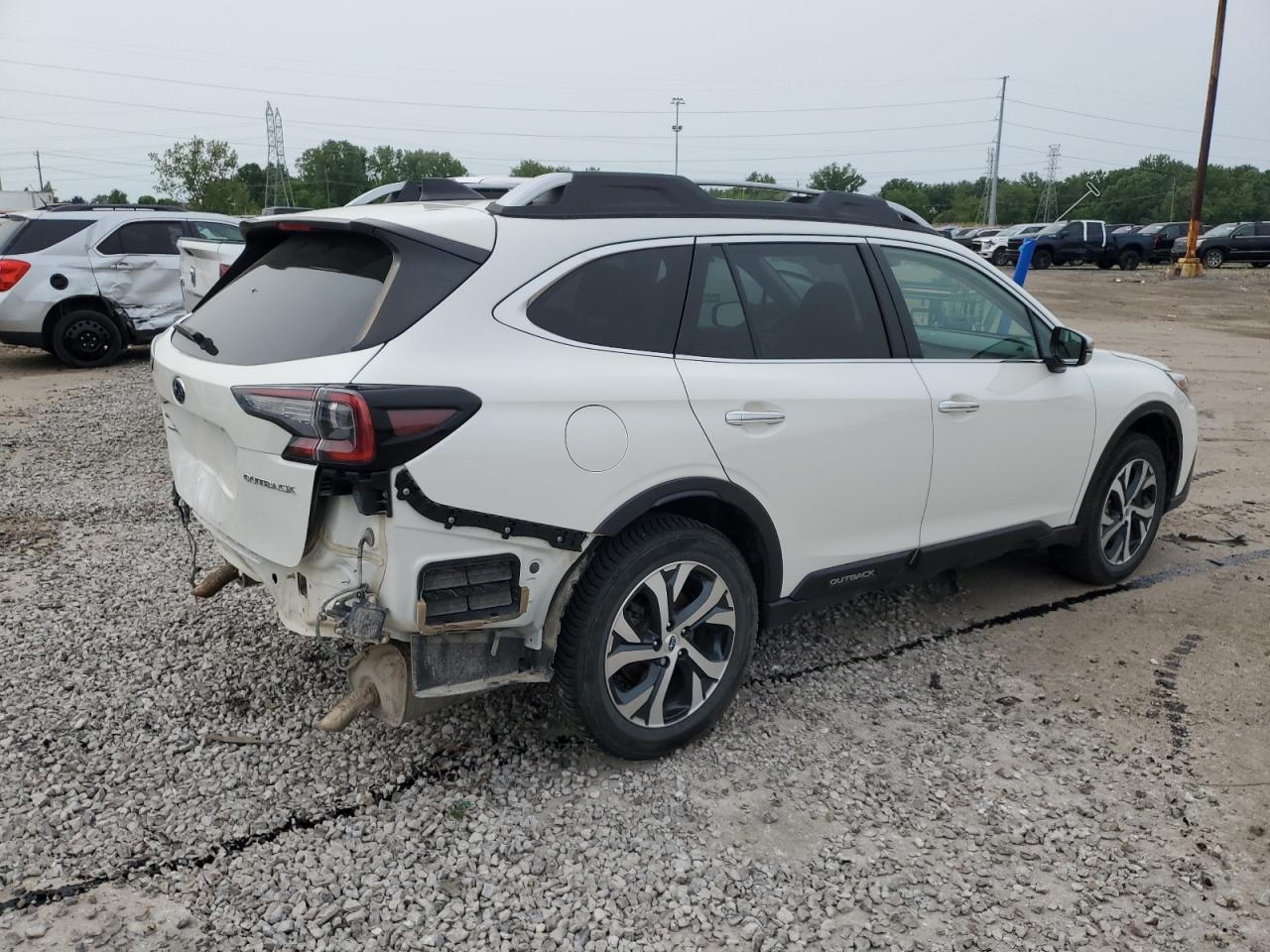 2021 SUBARU Outback