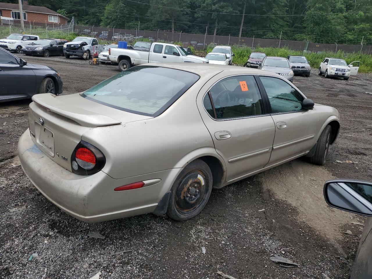 2001 NISSAN Maxima