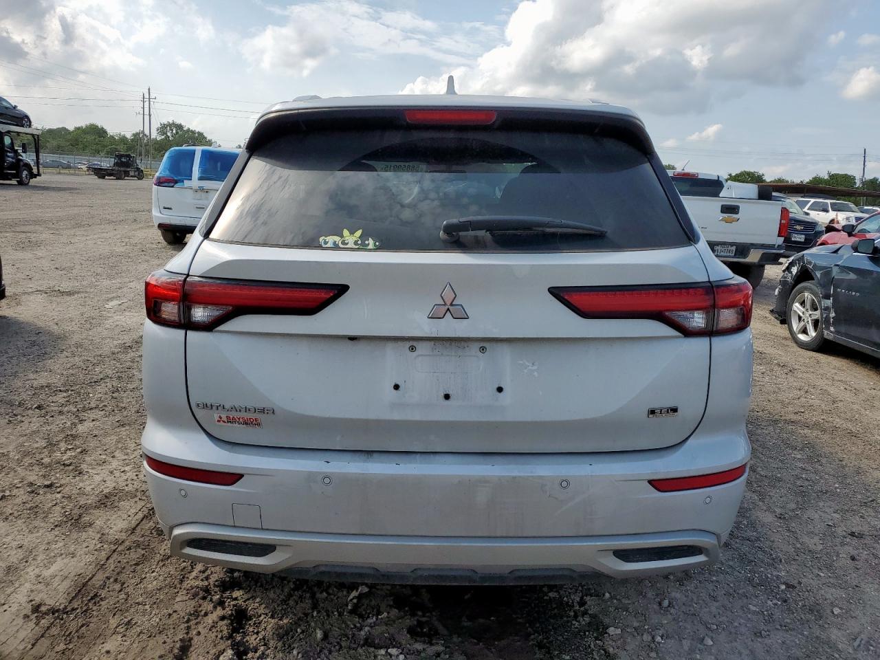 2022 MITSUBISHI outlander