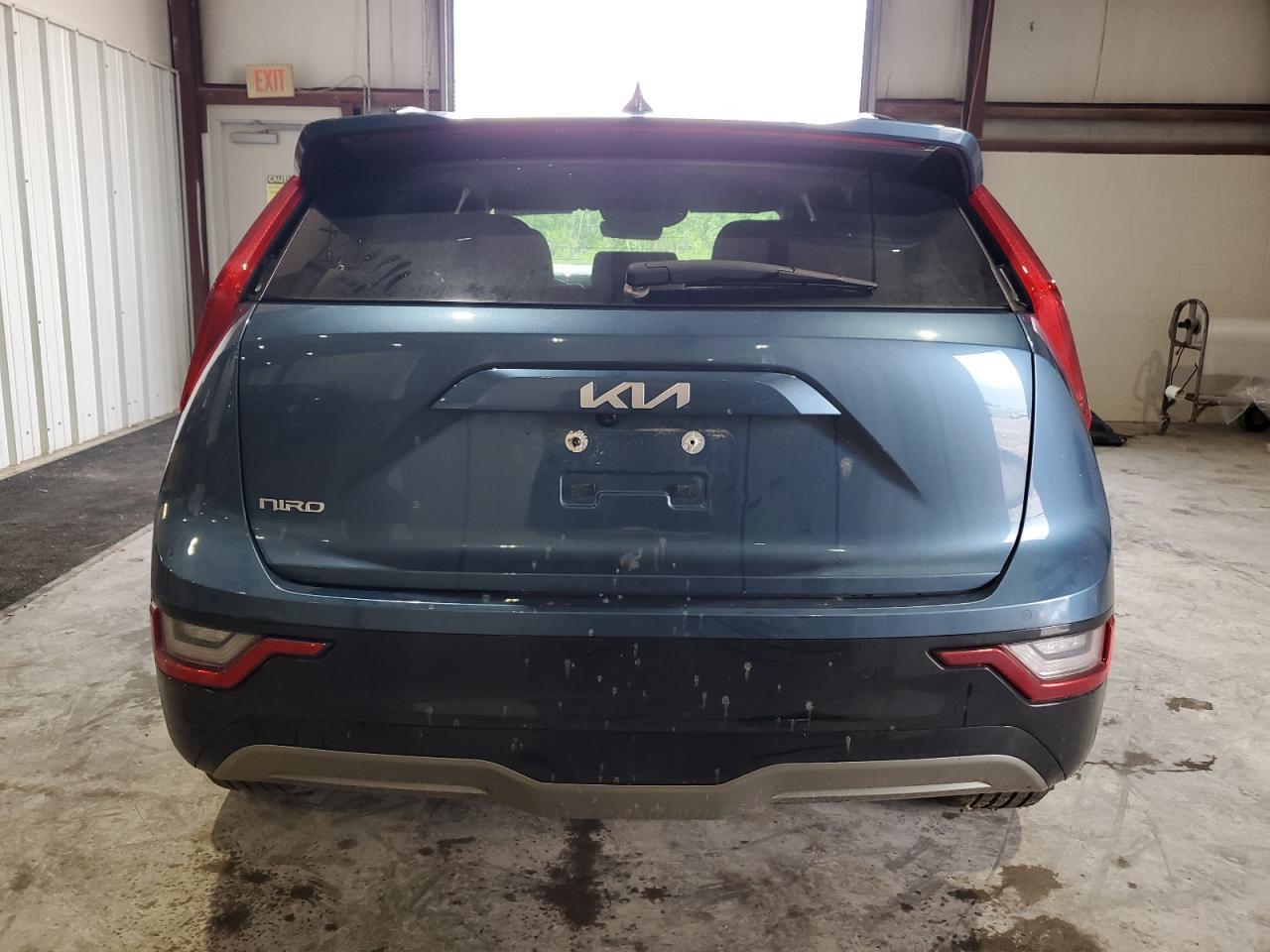 2023 KIA Niro