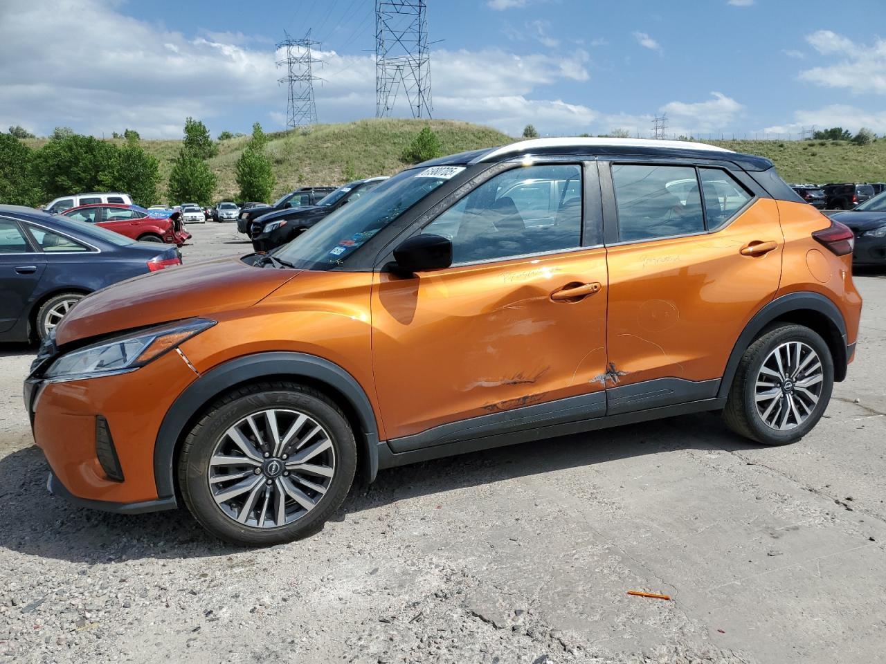 2022 NISSAN KICKS