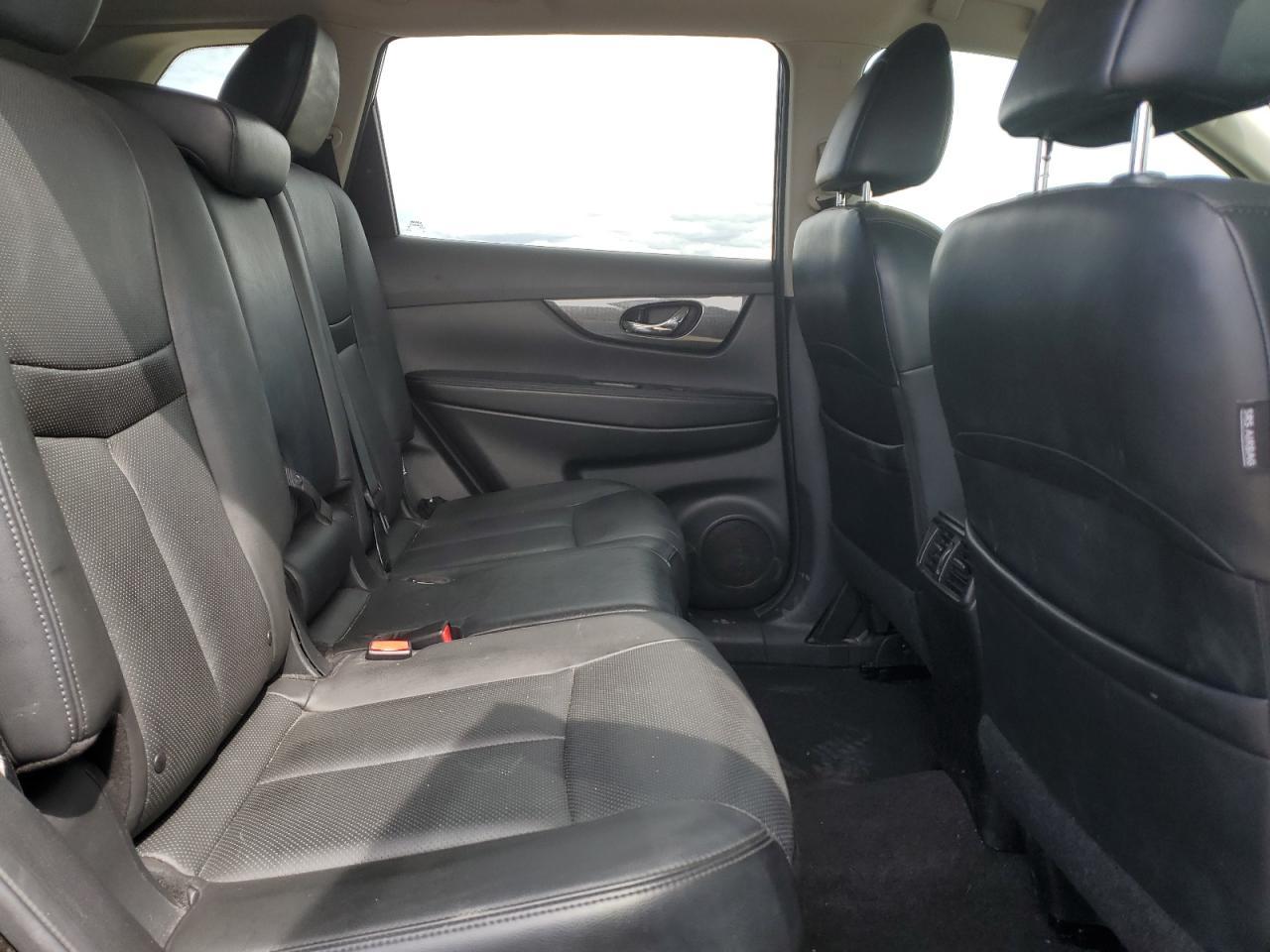 2014 NISSAN ROGUE