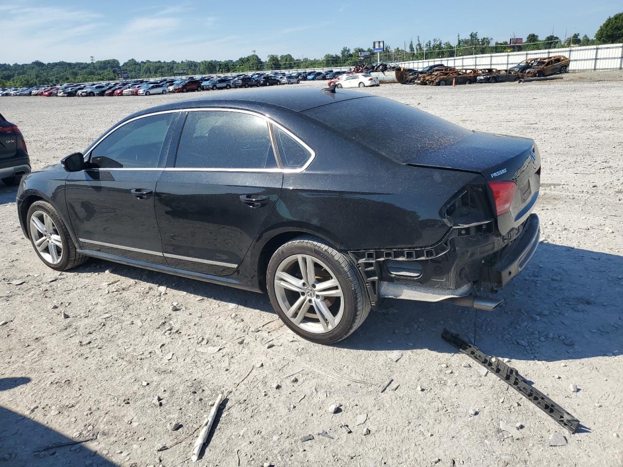 2014 VOLKSWAGEN Passat
