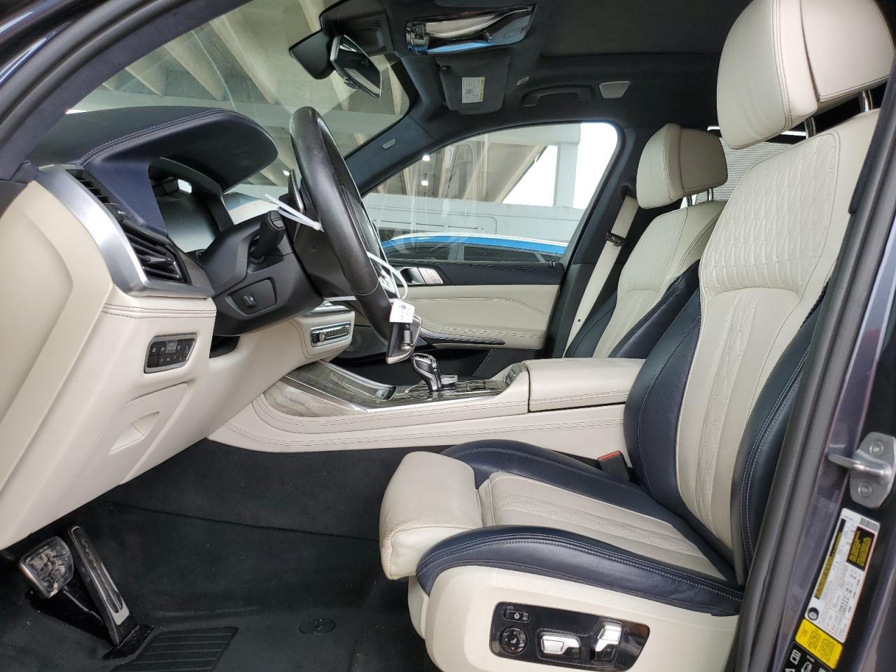 2020 BMW X7