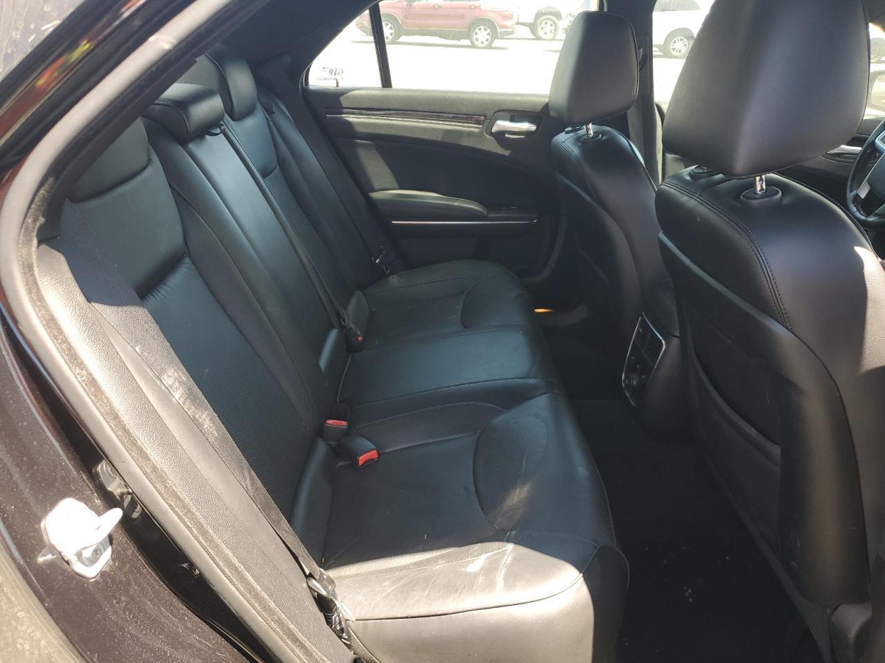 2011 CHRYSLER 300