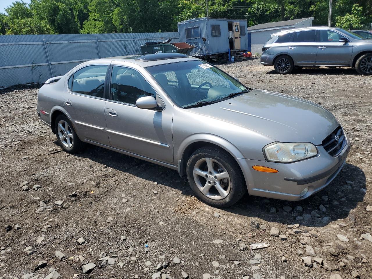 2000 NISSAN Maxima