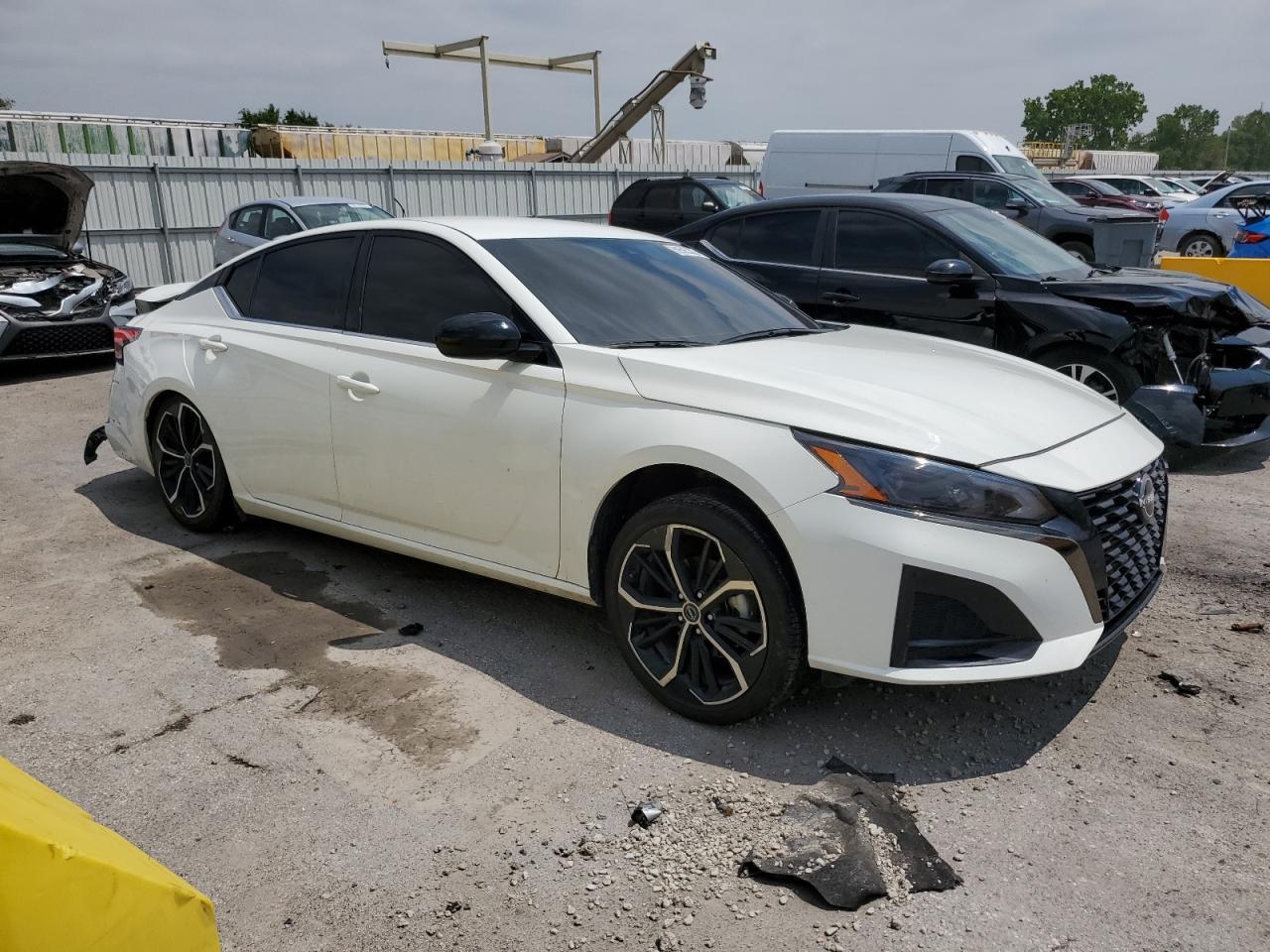 2024 NISSAN ALTIMA