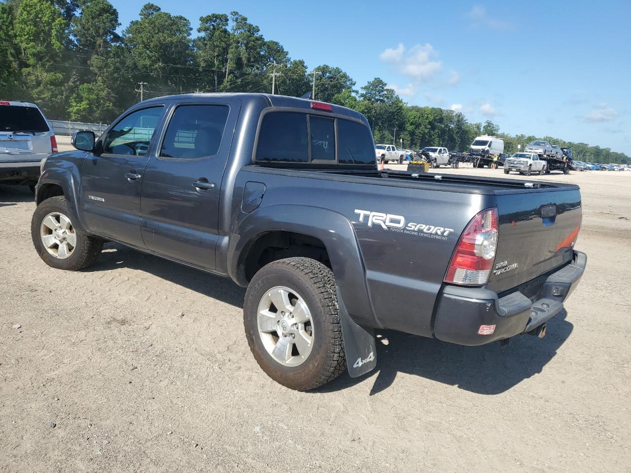 2015 TOYOTA TACOMA