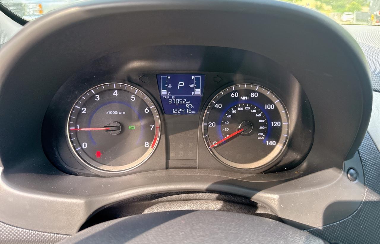 2016 HYUNDAI ACCENT