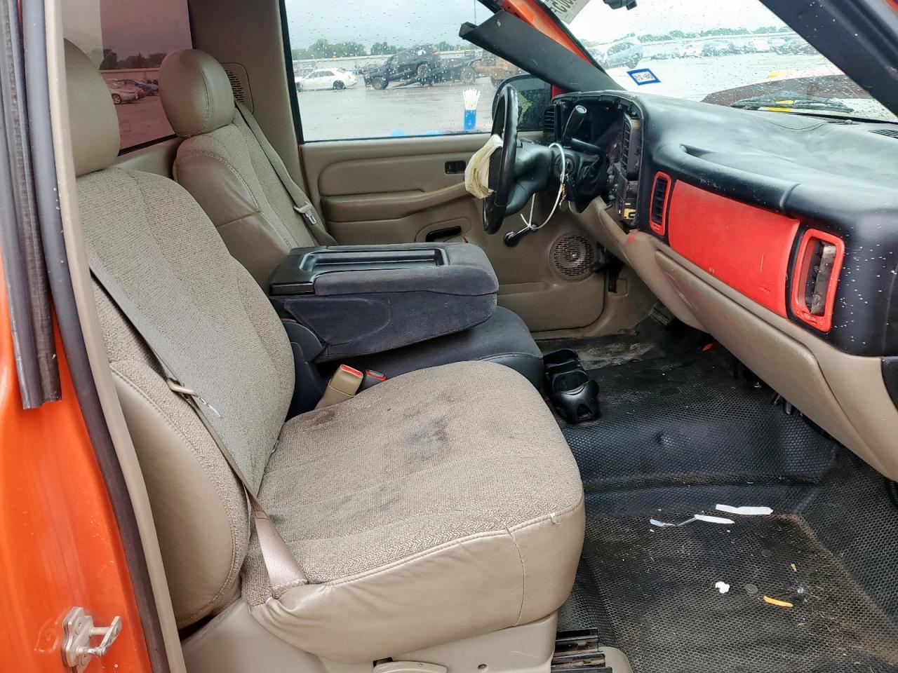 2004 CHEVROLET Silverado