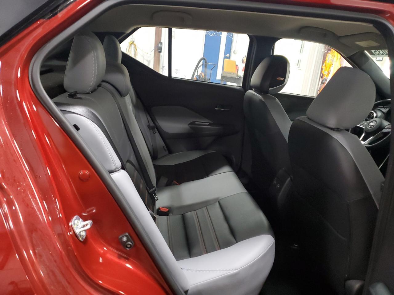 2024 NISSAN KICKS