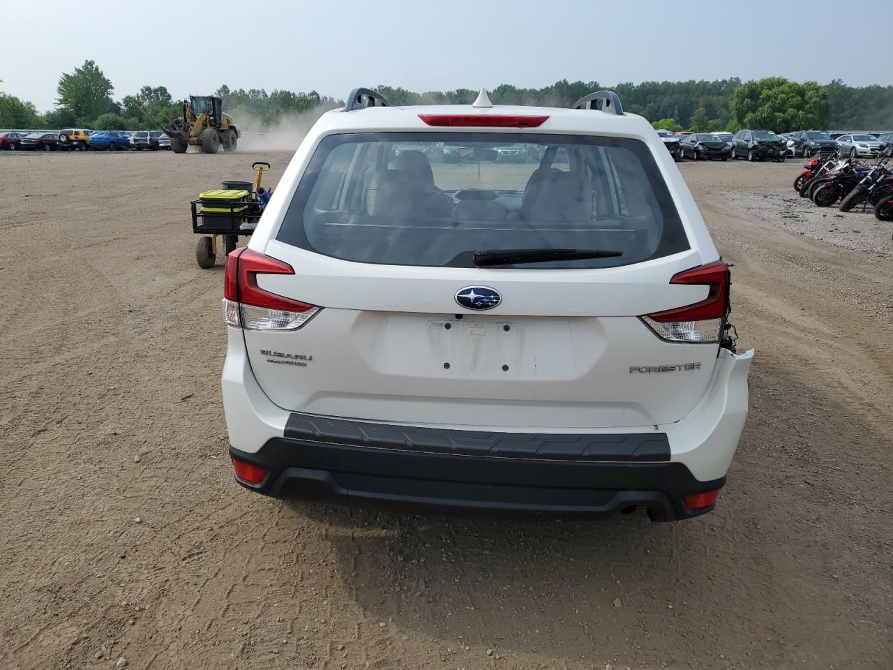 2022 SUBARU FORESTER