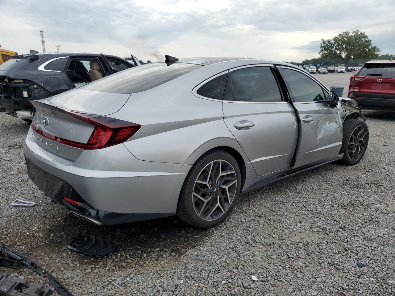 2021 HYUNDAI SONATA
