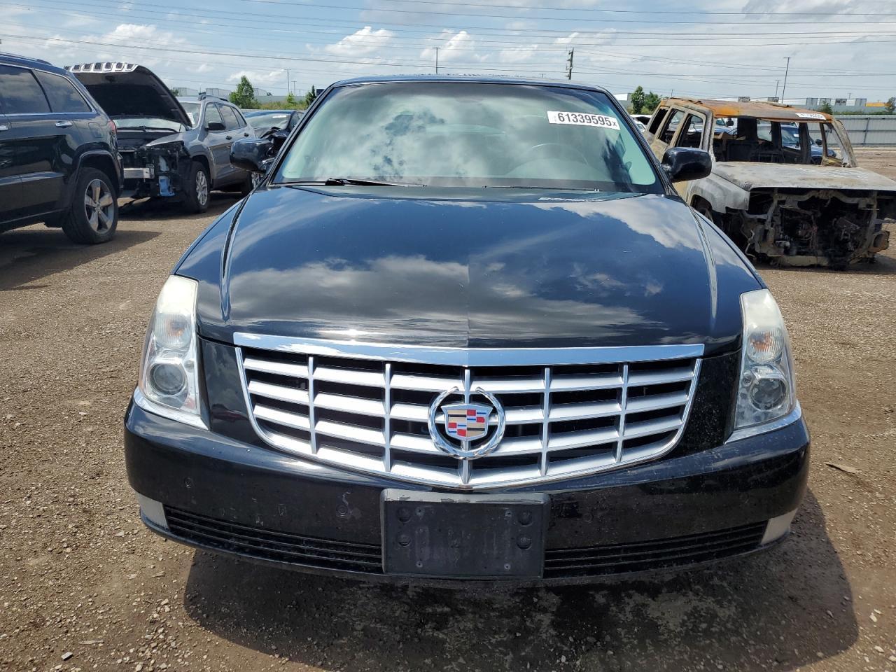 2011 CADILLAC DTS
