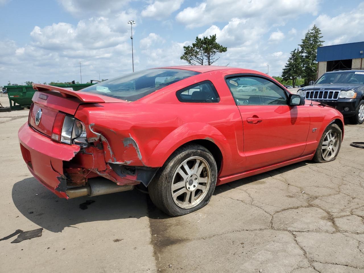 2005 FORD MUSTANG