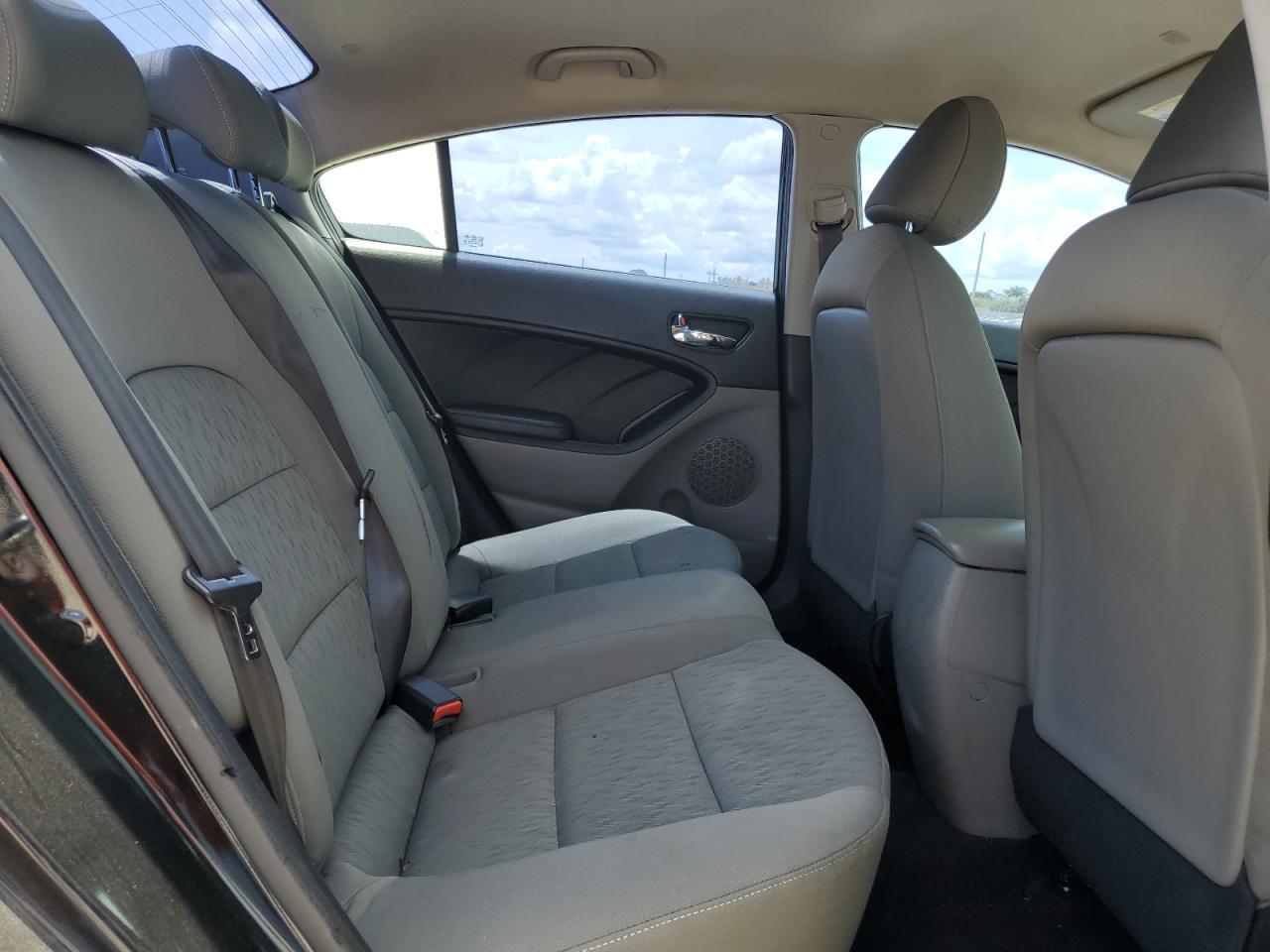 2016 KIA FORTE