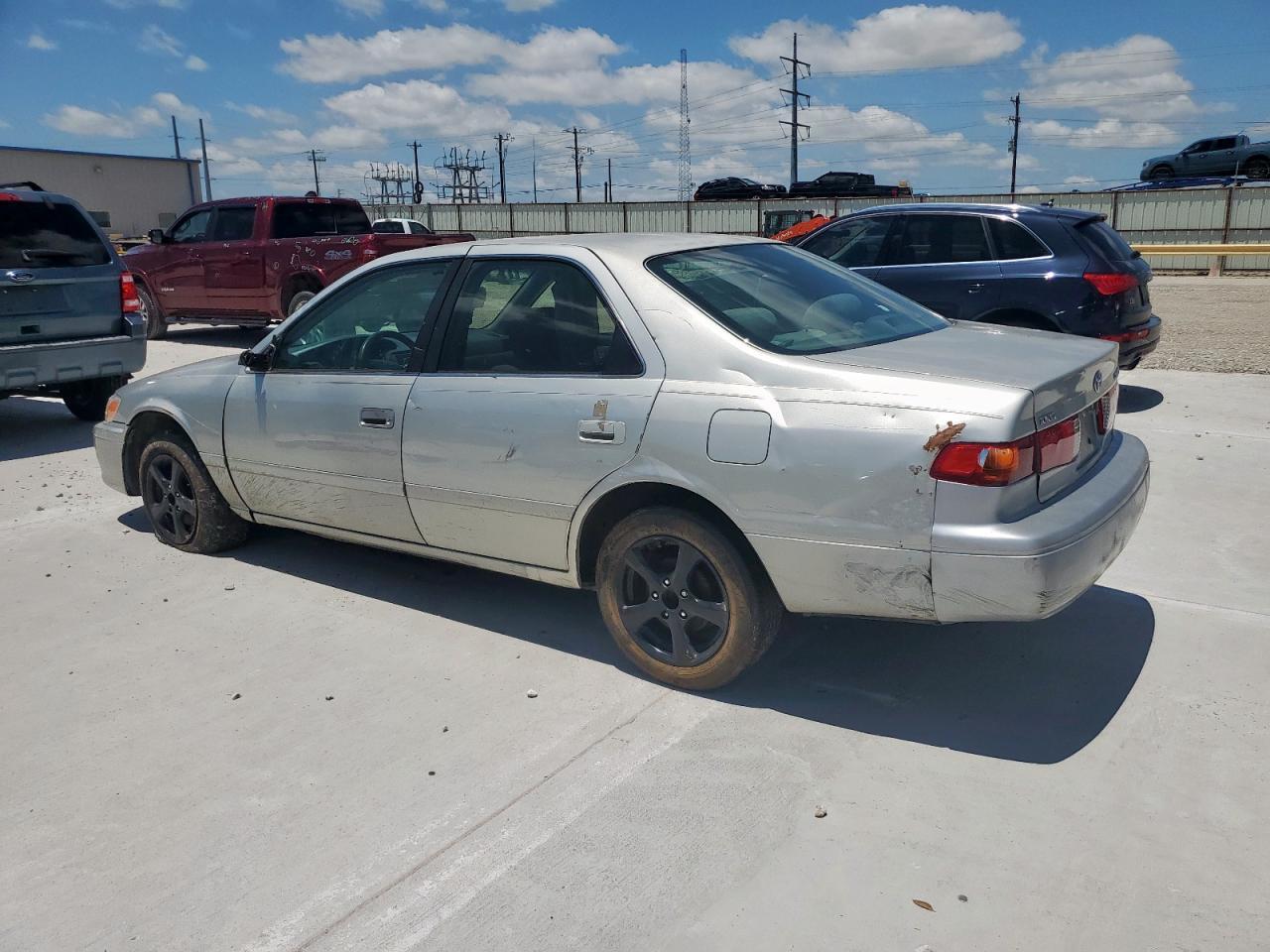 2001 TOYOTA CAMRY