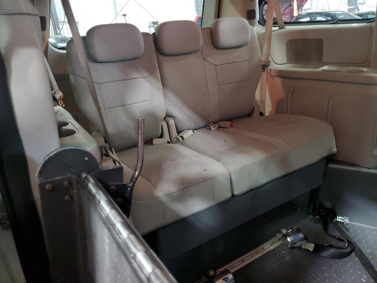 2010 DODGE CARAVAN