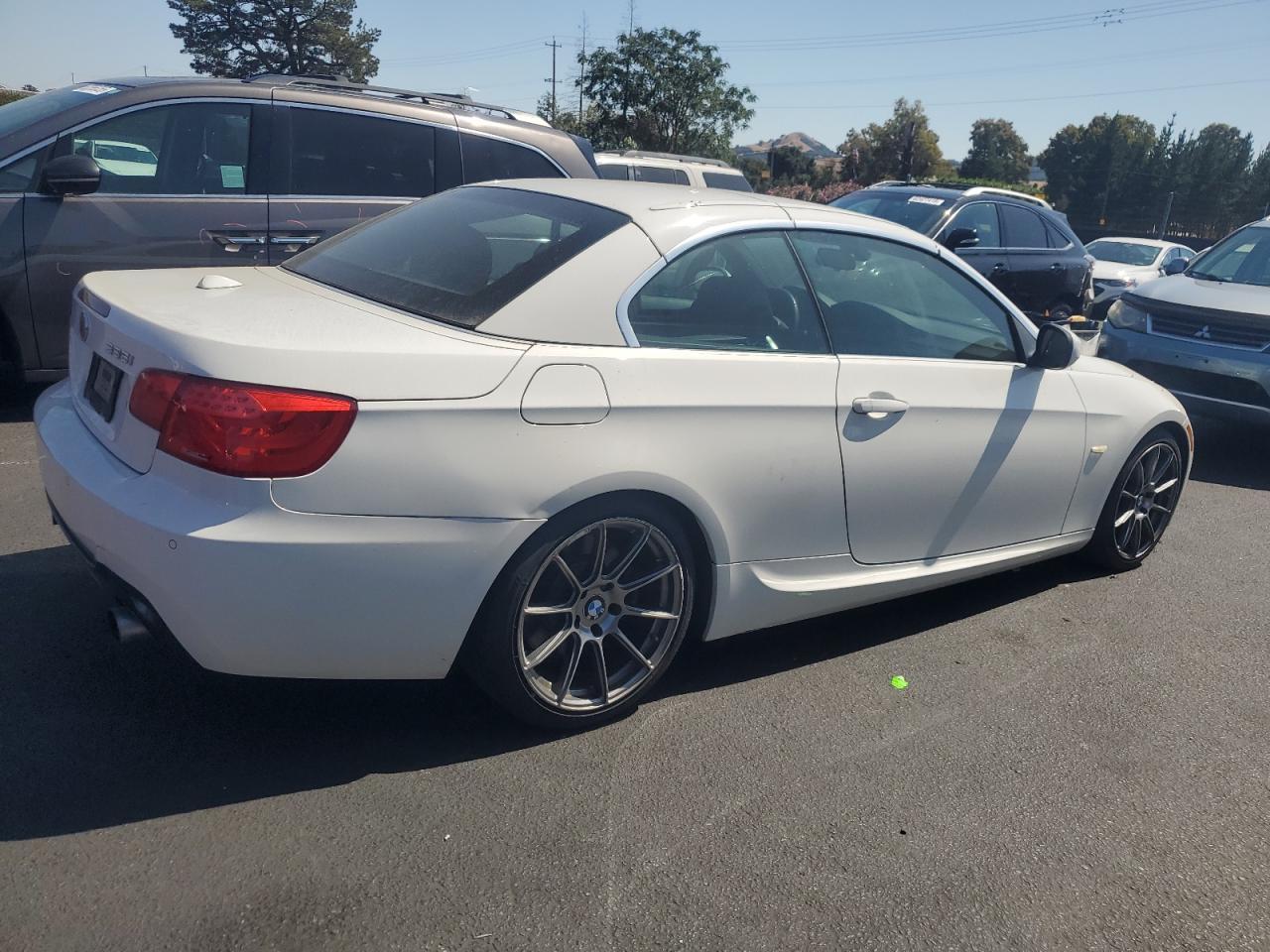 2011 BMW 3 SERIES