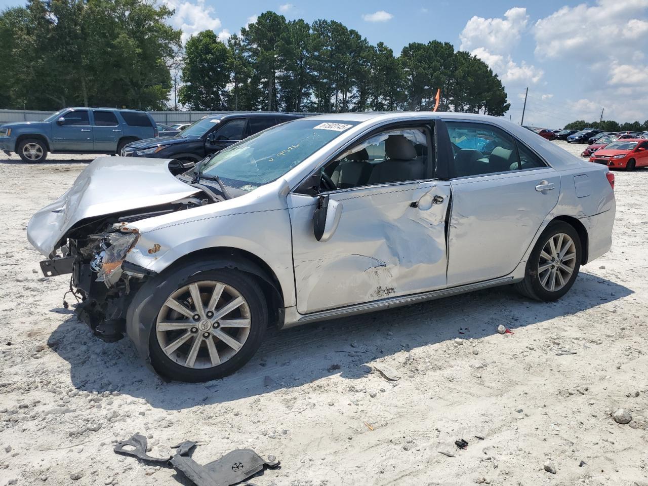 2014 TOYOTA CAMRY
