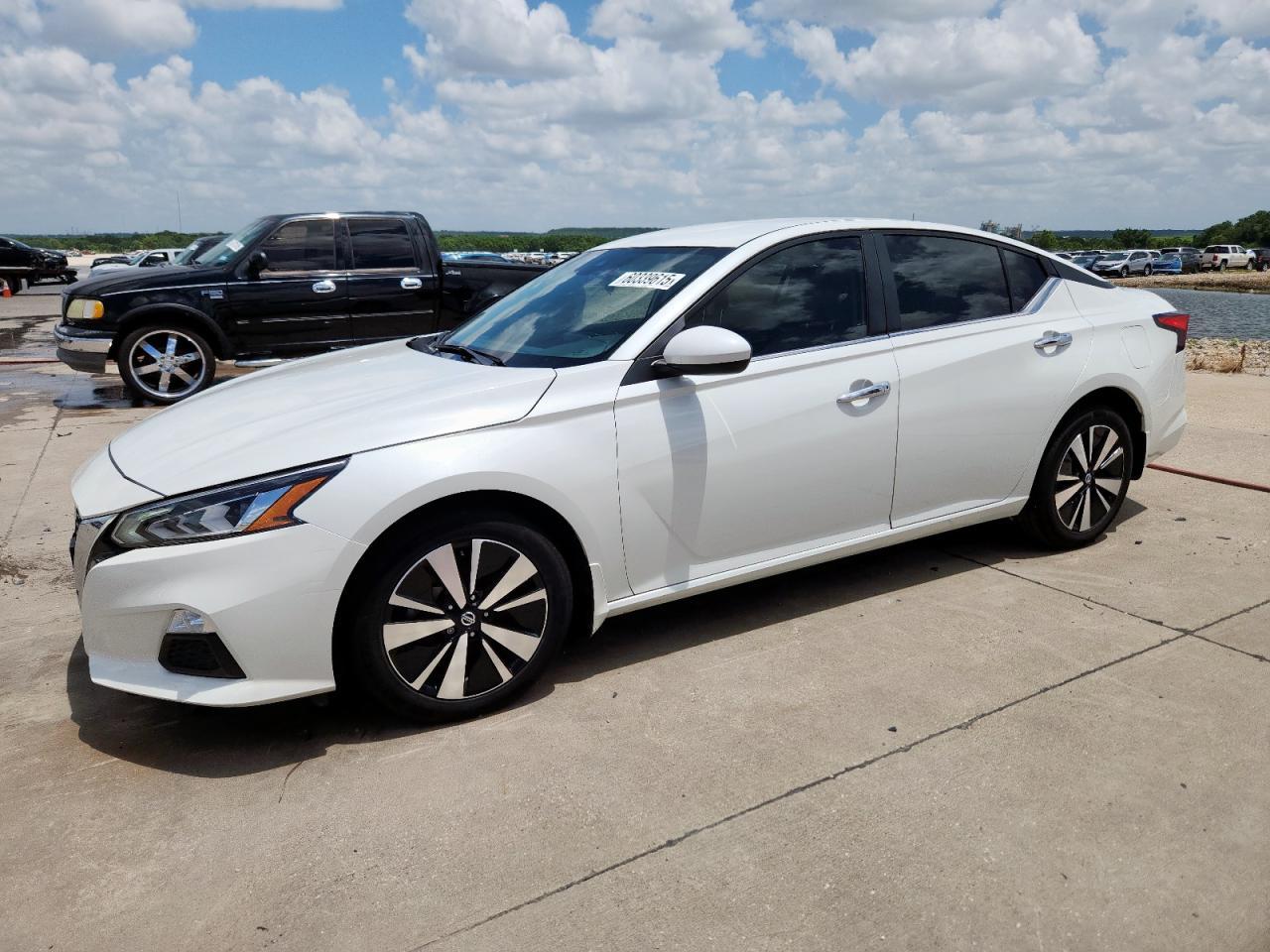 2022 NISSAN ALTIMA