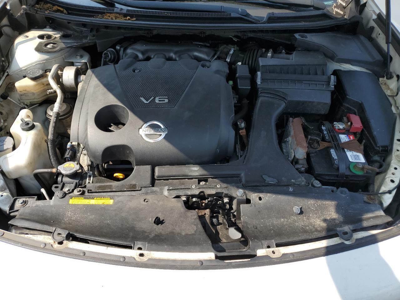 2010 NISSAN Maxima
