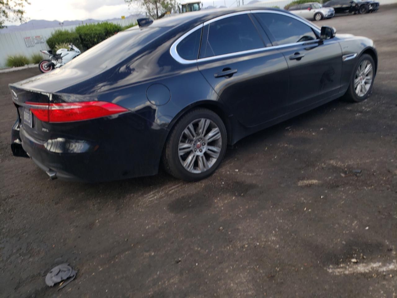 2017 JAGUAR XF