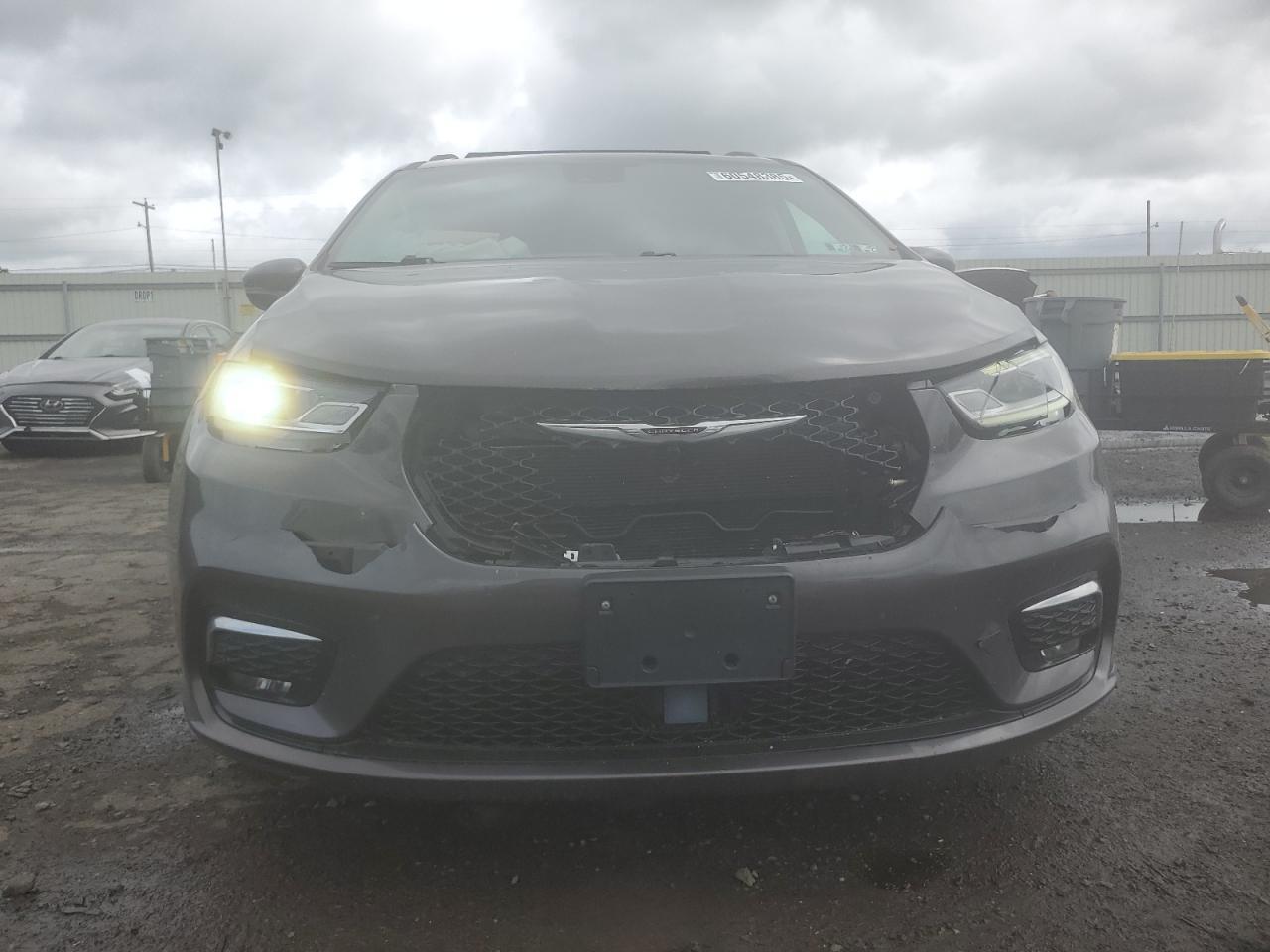 2022 CHRYSLER Pacifica